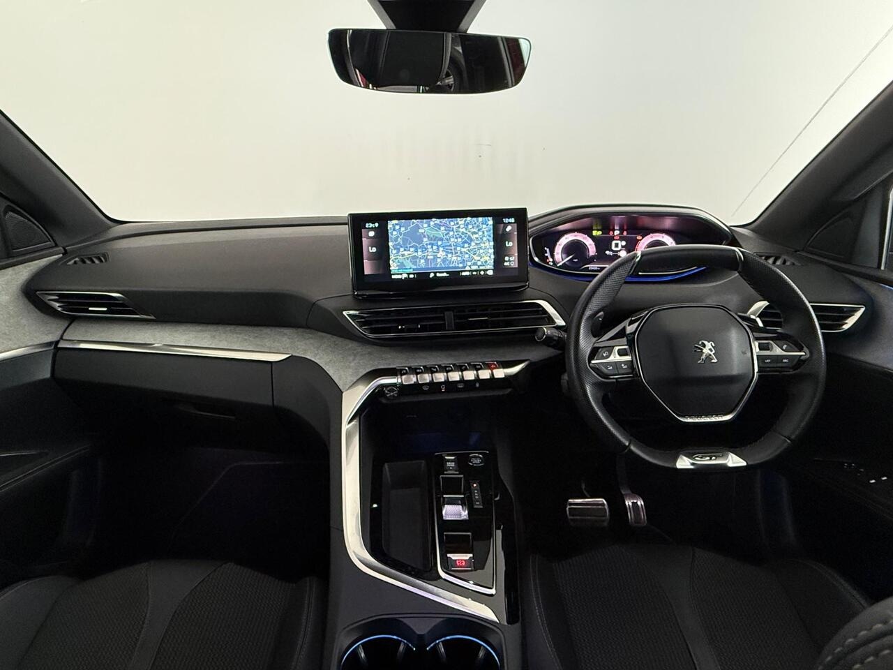 Peugeot 3008 thumbnail Interior Front