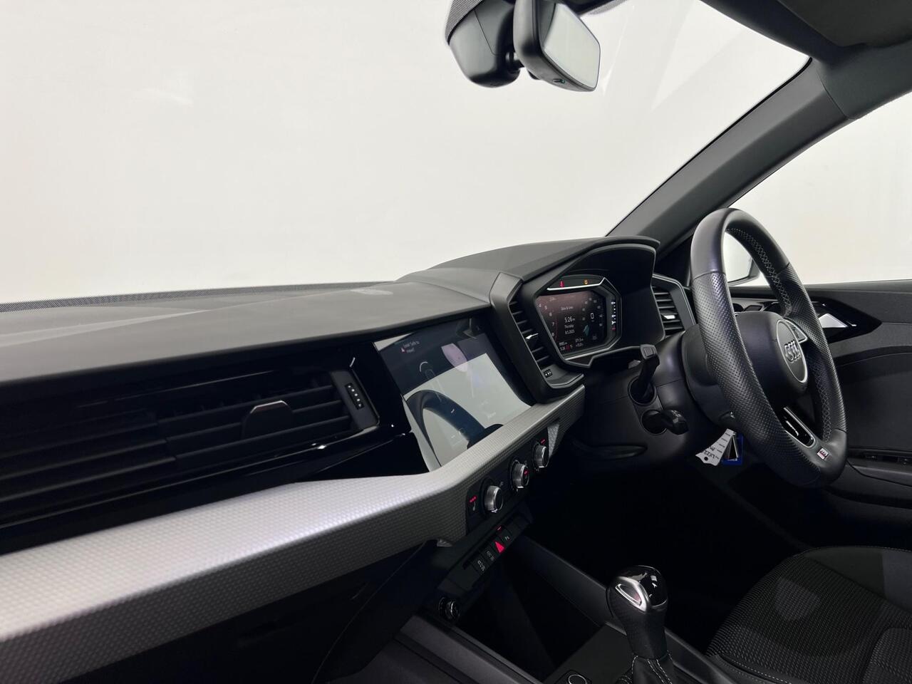 Audi A1 thumbnail Interior Front