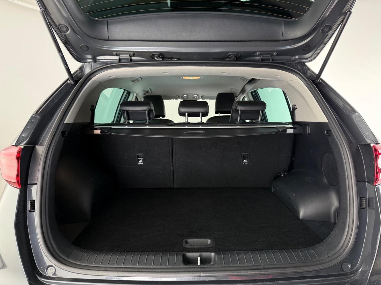 Kia Sportage thumbnail Boot