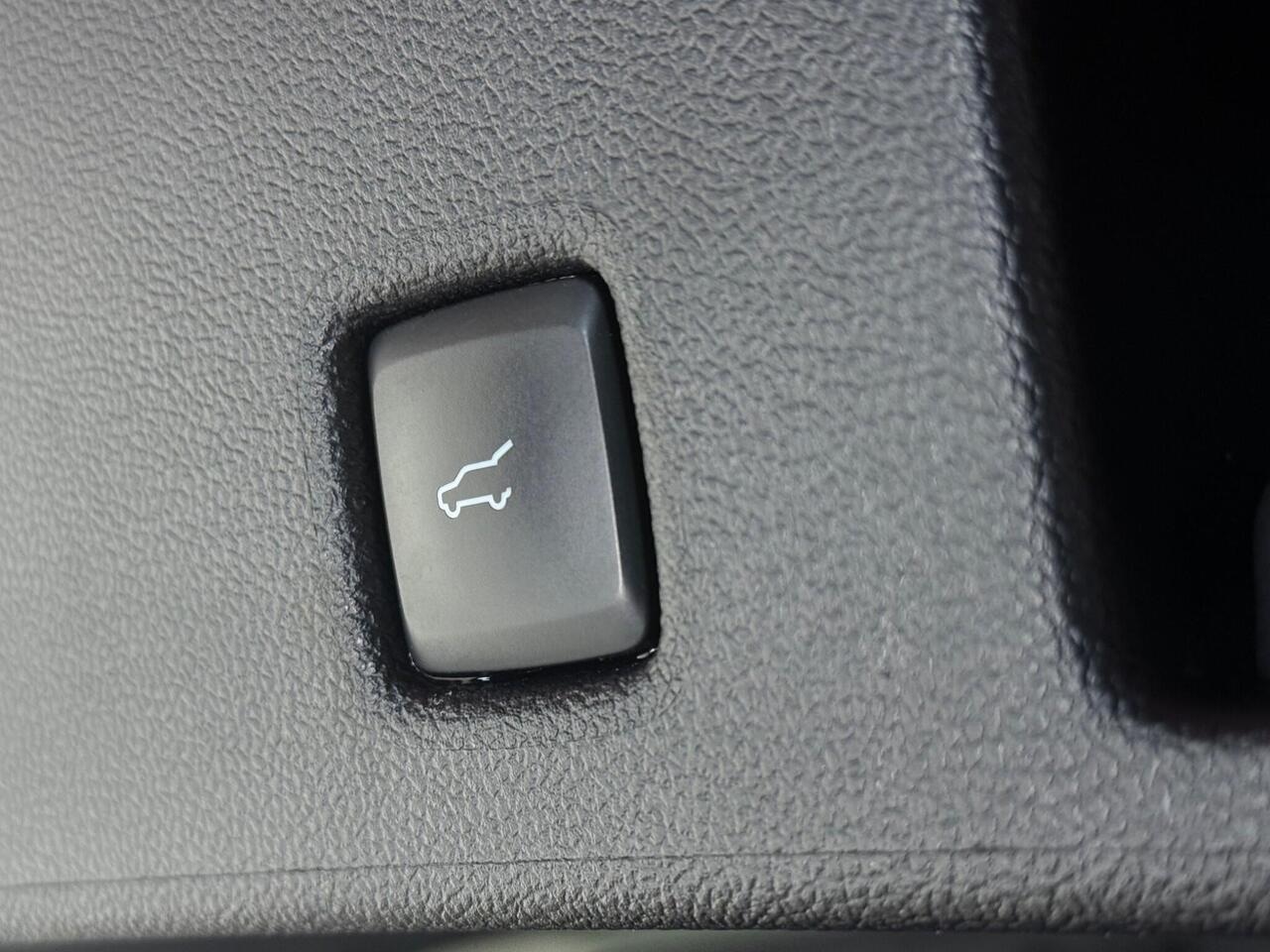 Ford Kuga thumbnail Misc Controls
