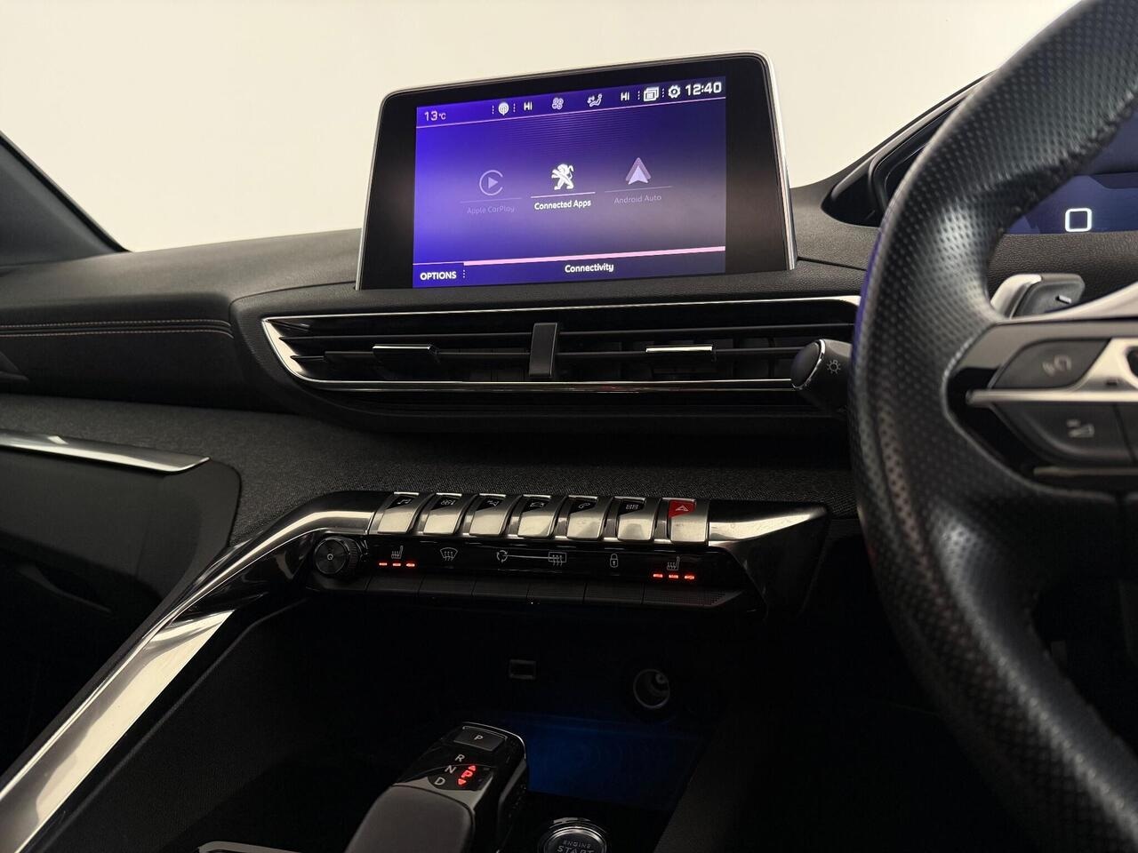 Peugeot 5008 thumbnail Infotainment System