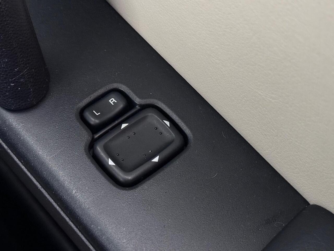 Mazda MX-5 thumbnail Misc Controls