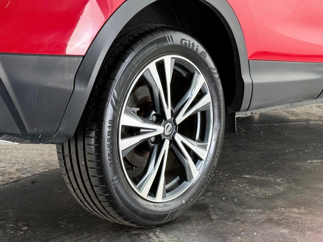 Nissan Qashqai thumbnail Wheel