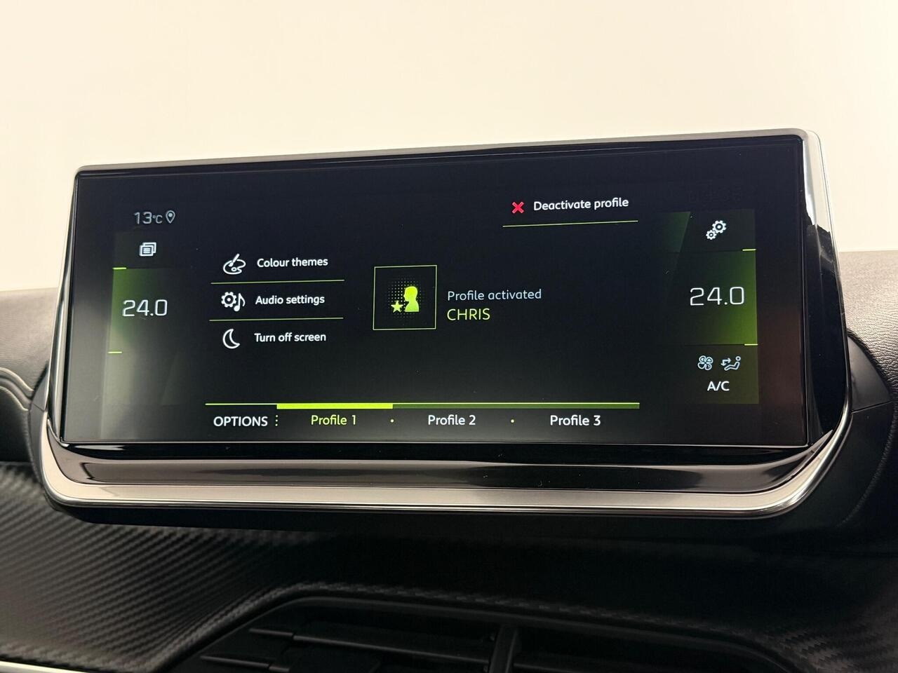 Peugeot 208 thumbnail Infotainment System