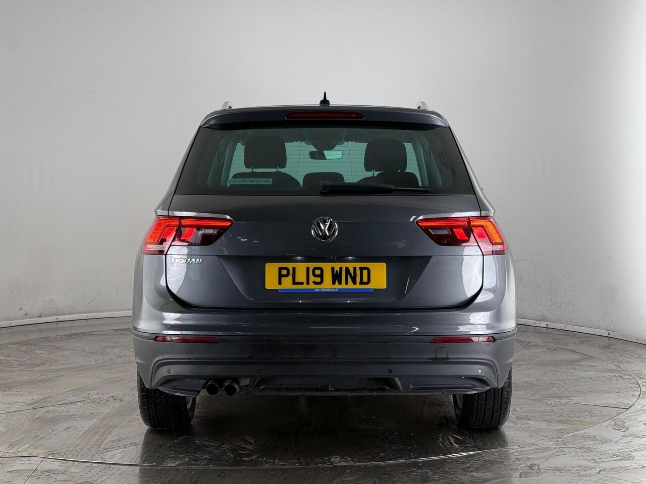 Volkswagen Tiguan thumbnail Rear