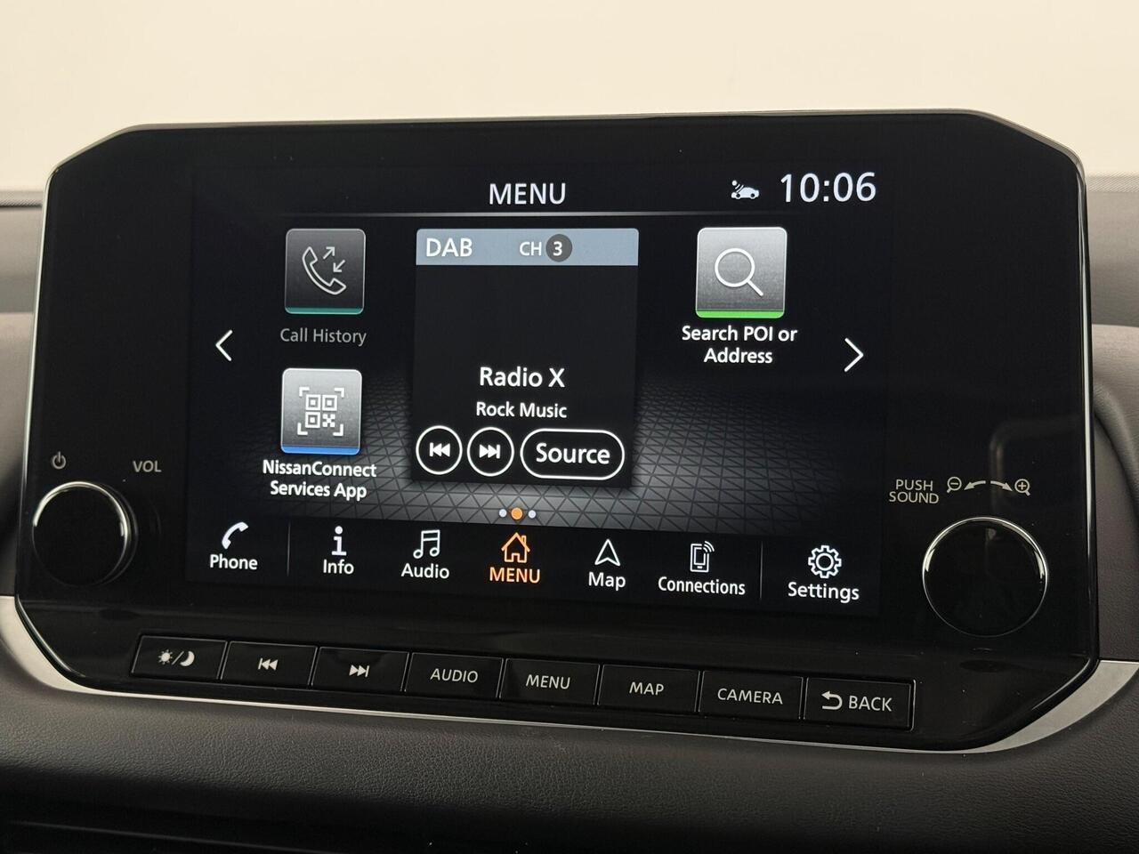 Nissan Qashqai thumbnail Infotainment System