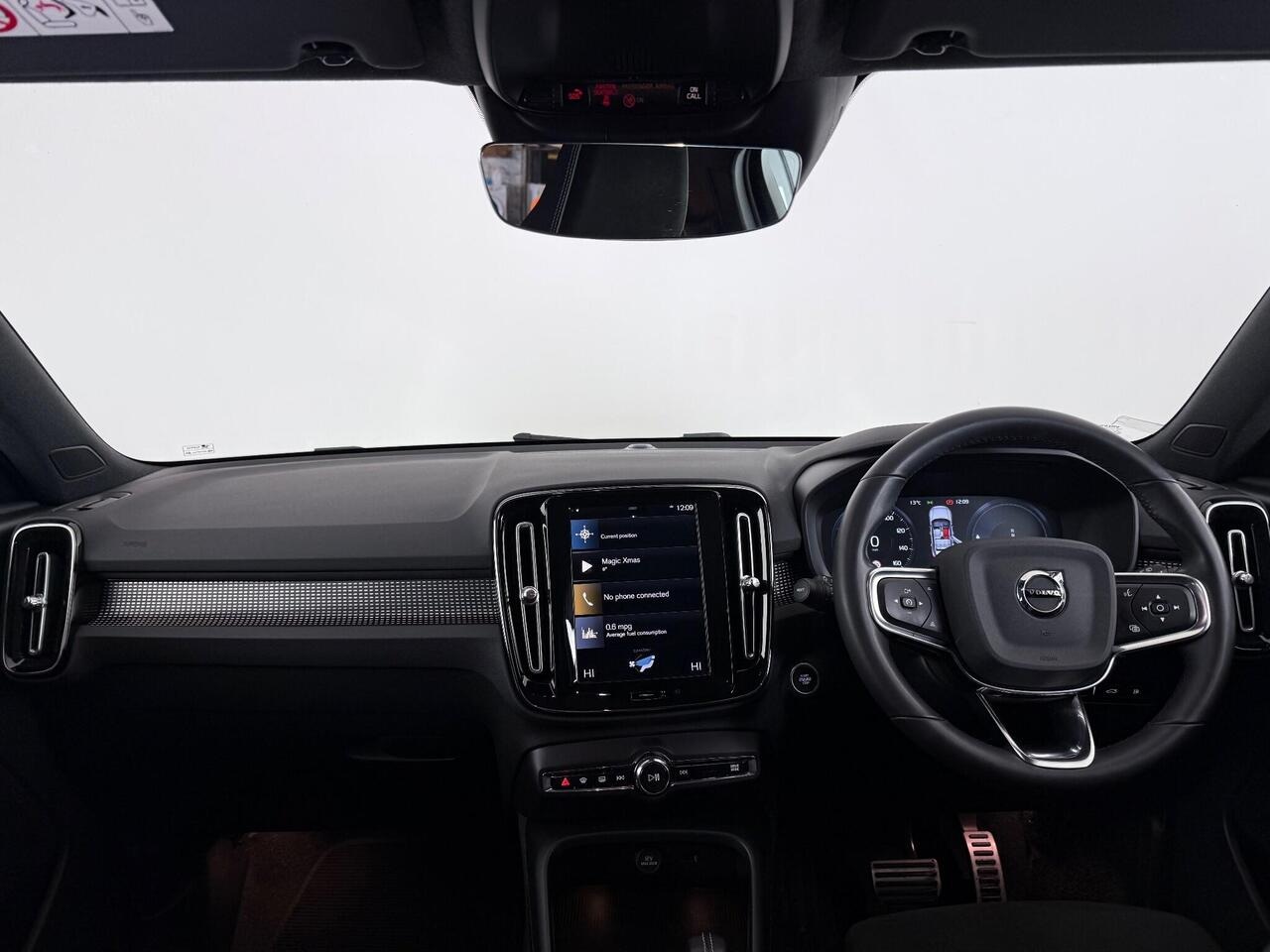 Volvo XC40 thumbnail Interior Front
