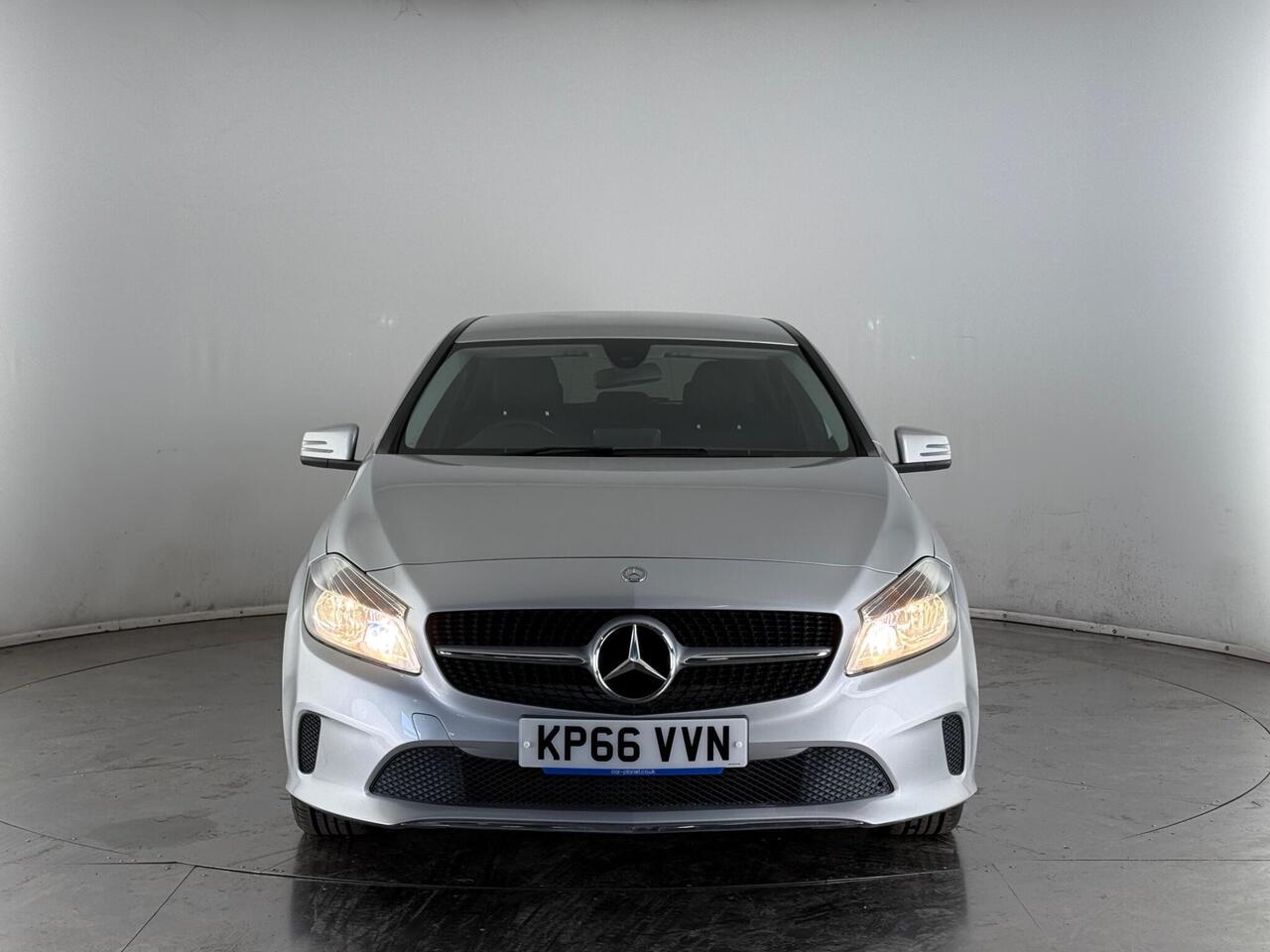 Mercedes-Benz A Class thumbnail Front