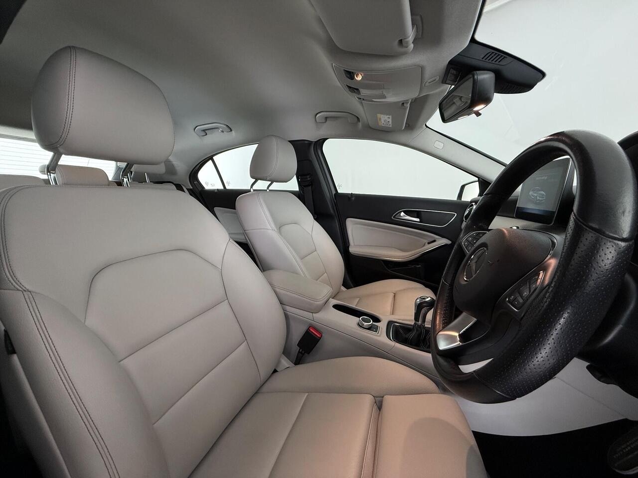 Mercedes-Benz A Class thumbnail Seat Driver