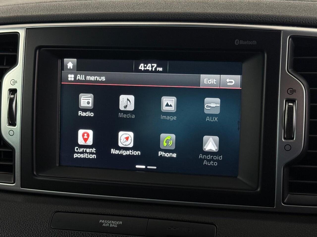 Kia Sportage thumbnail Infotainment System