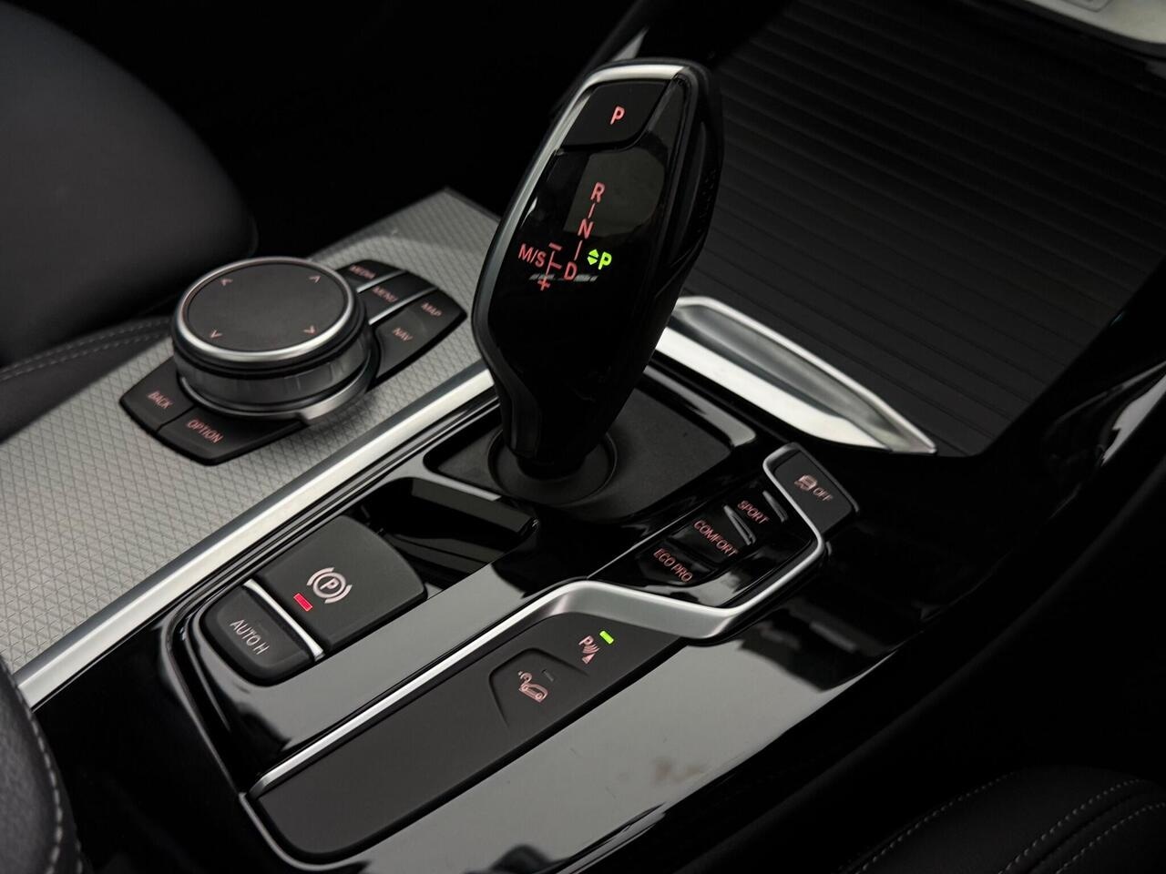 BMW X3 thumbnail Interior Front