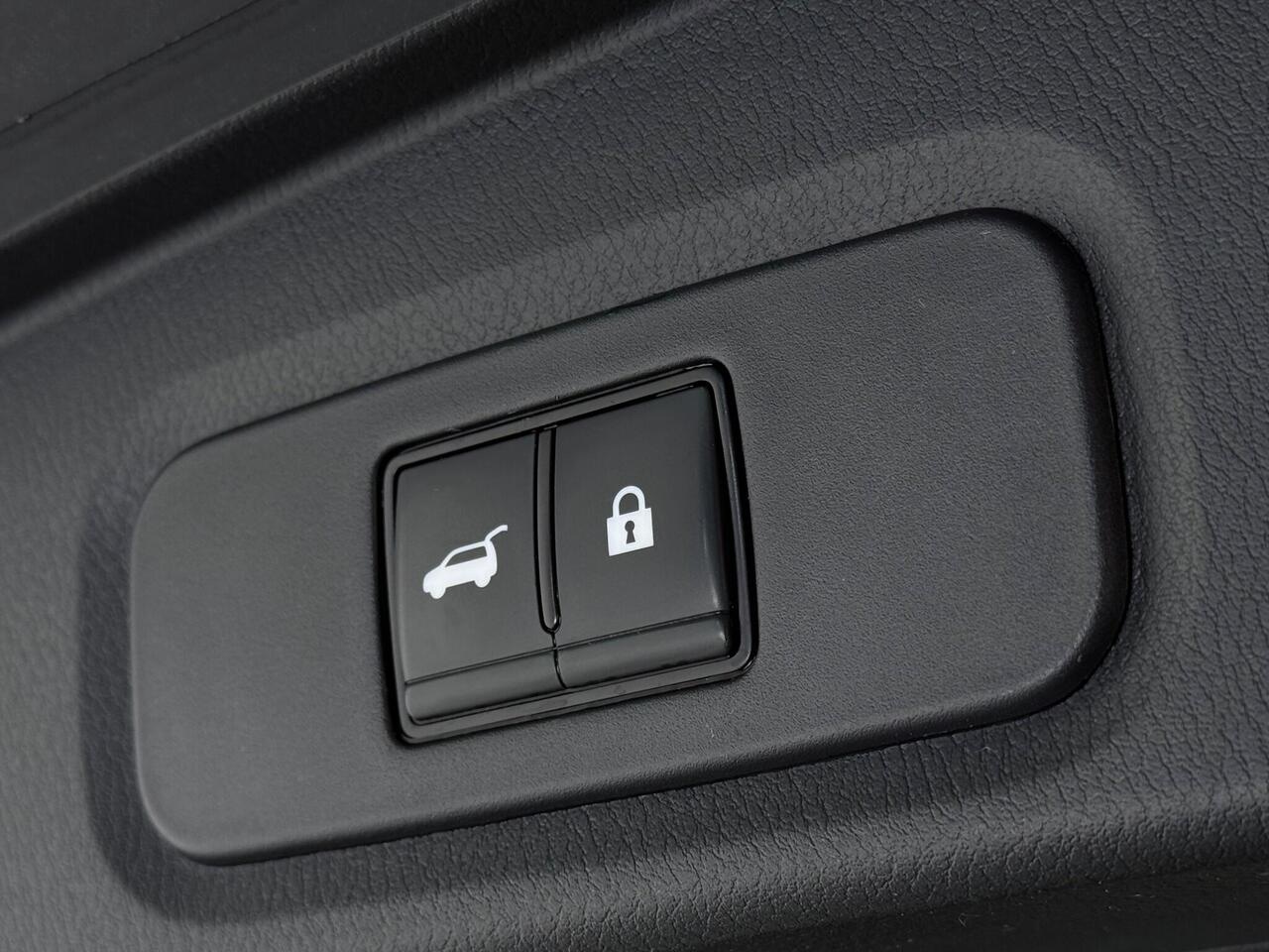 Nissan Qashqai thumbnail Misc Controls