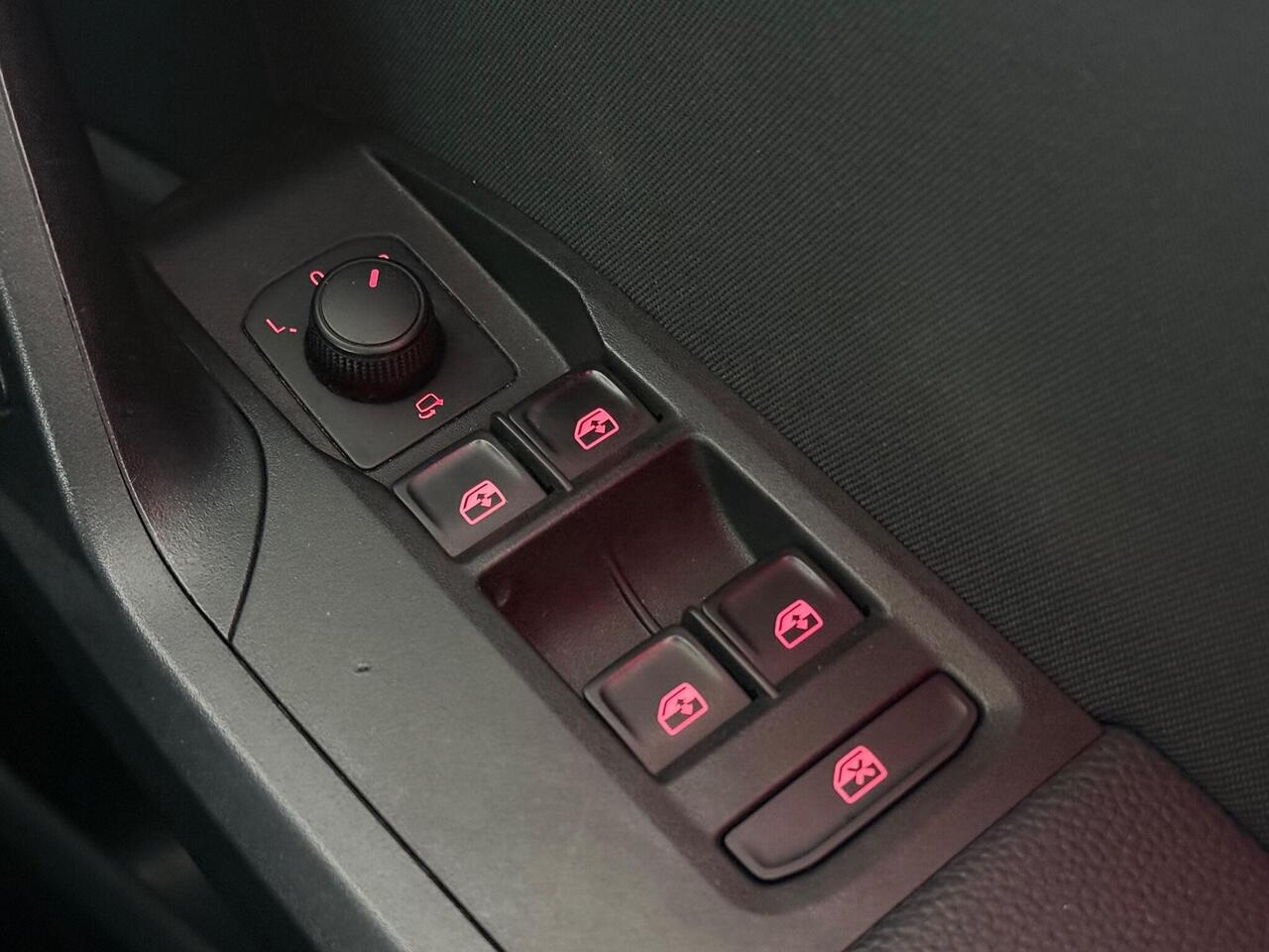 SEAT Ibiza thumbnail Misc Controls