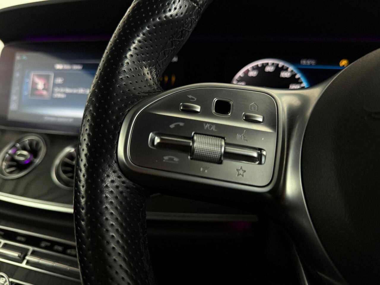 Mercedes-Benz E Class thumbnail Misc Controls