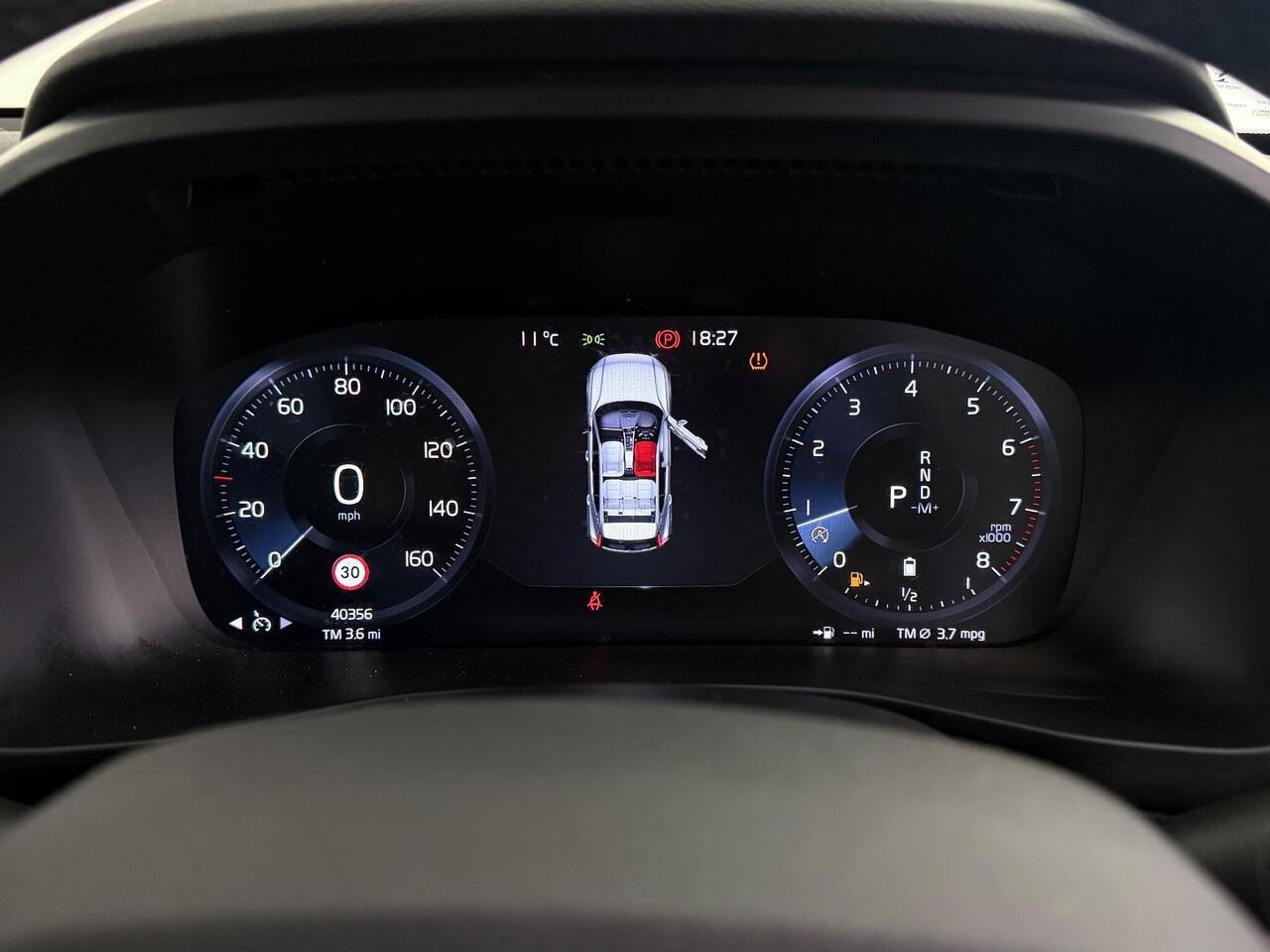 Volvo XC40 thumbnail Driver Instruments
