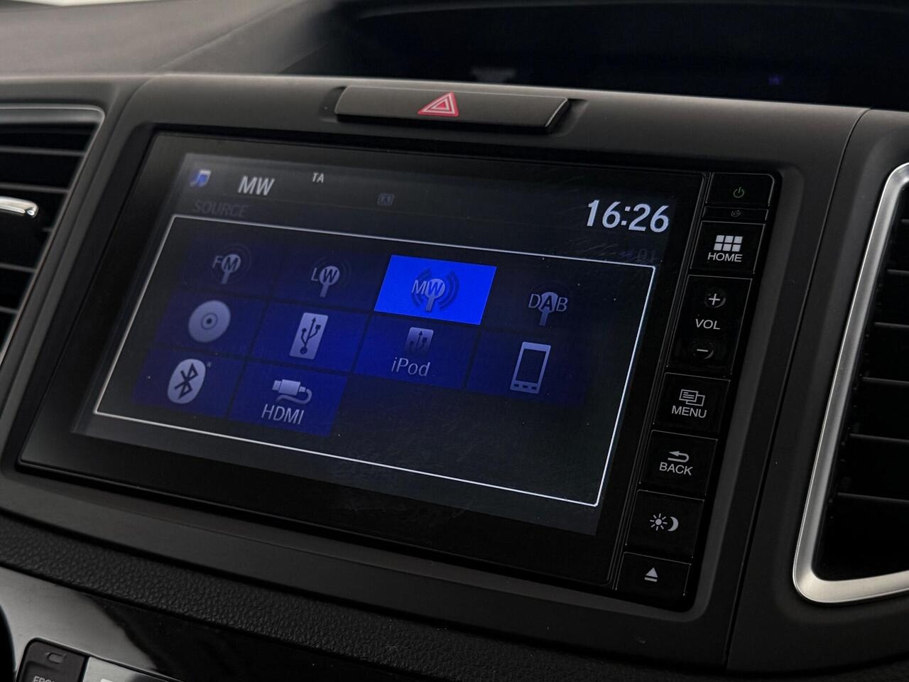 Honda CR-V thumbnail Infotainment System
