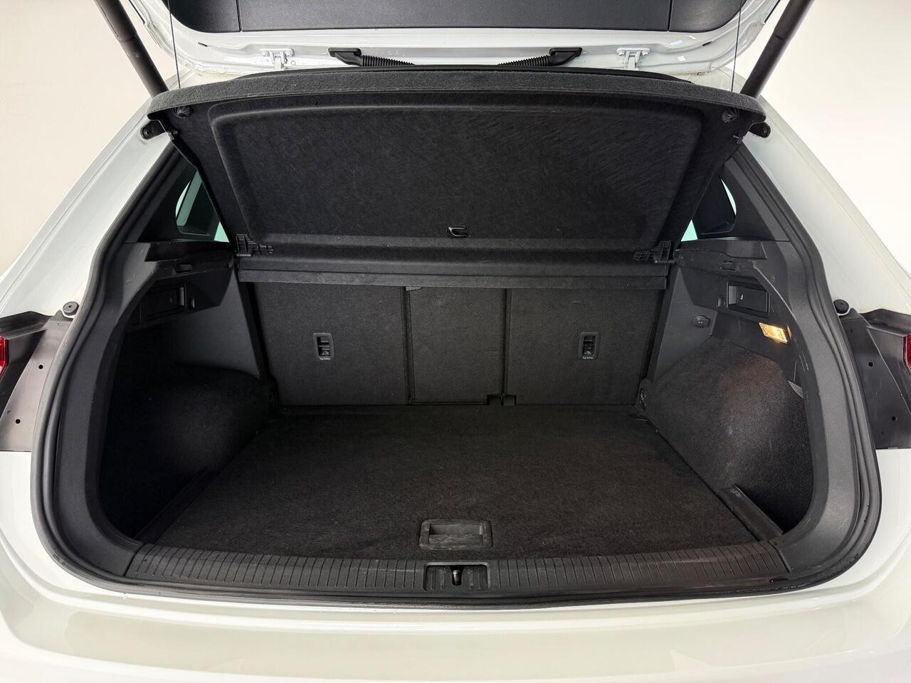 Volkswagen Tiguan thumbnail Boot
