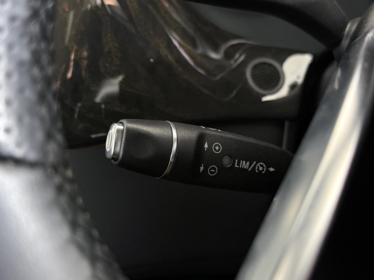 Mercedes-Benz CLS thumbnail Misc Controls