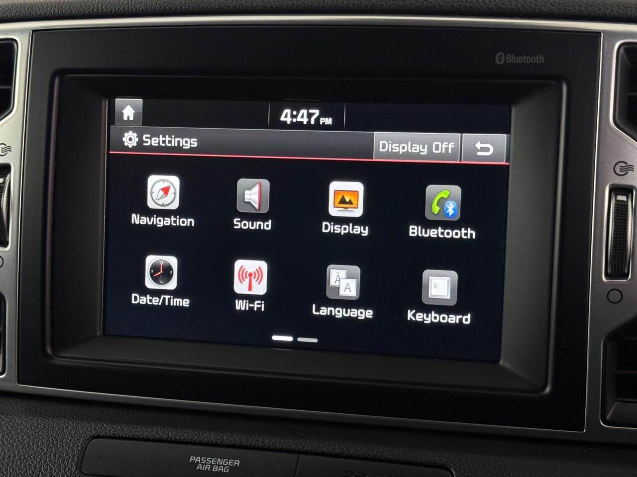 Kia Sportage thumbnail Infotainment System