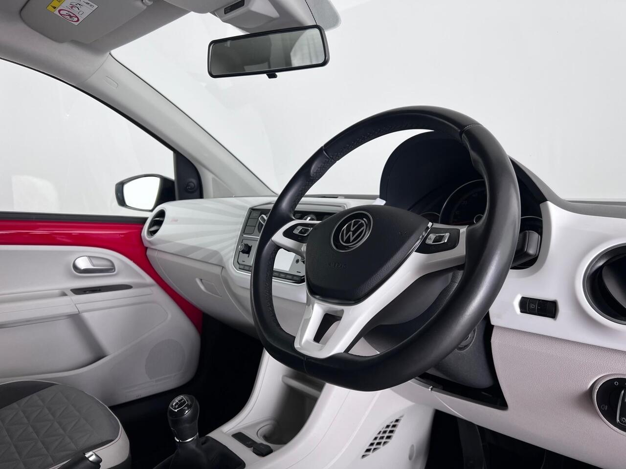 Volkswagen up! thumbnail Interior Front