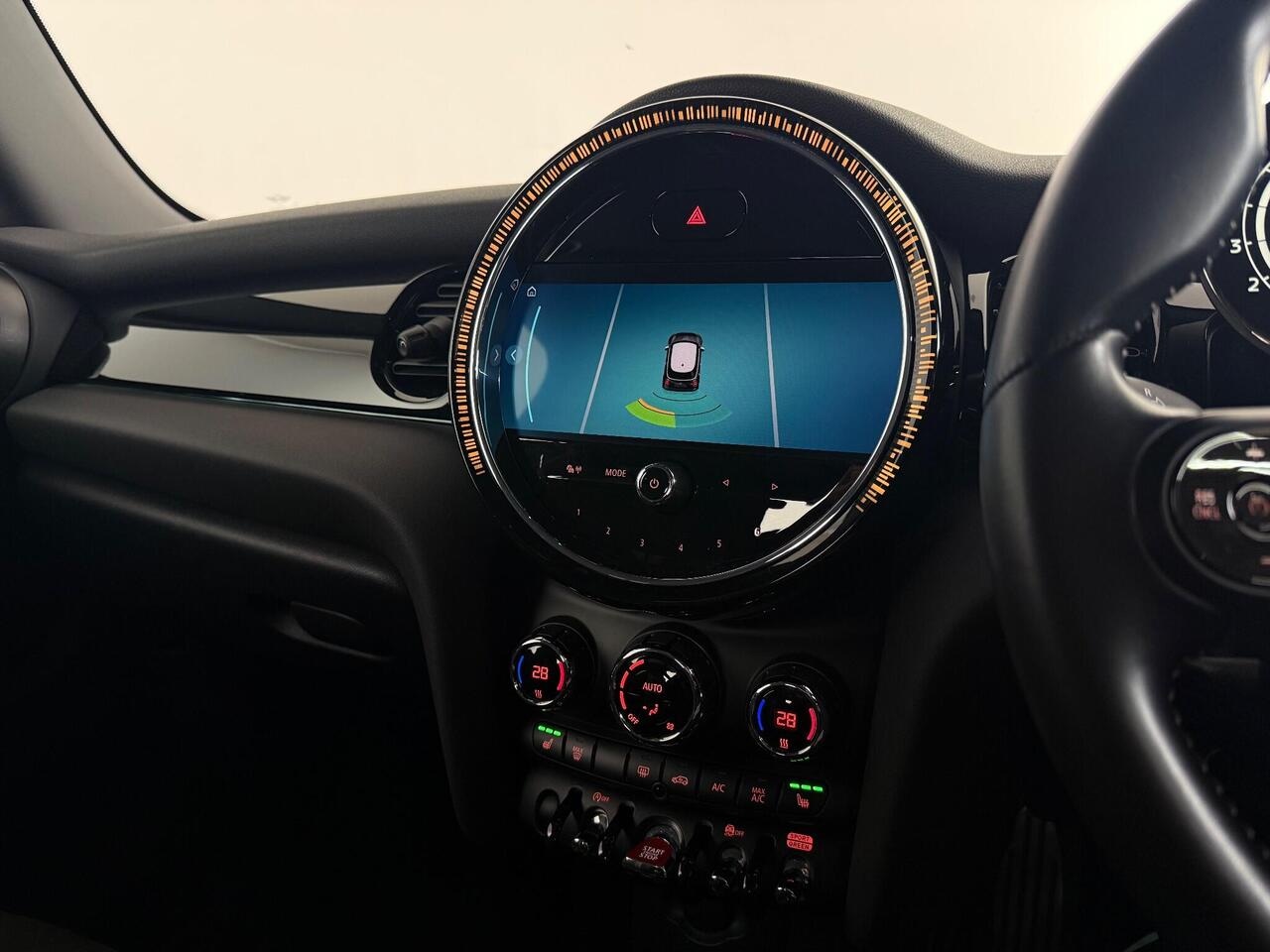 MINI Hatch thumbnail Interior Front