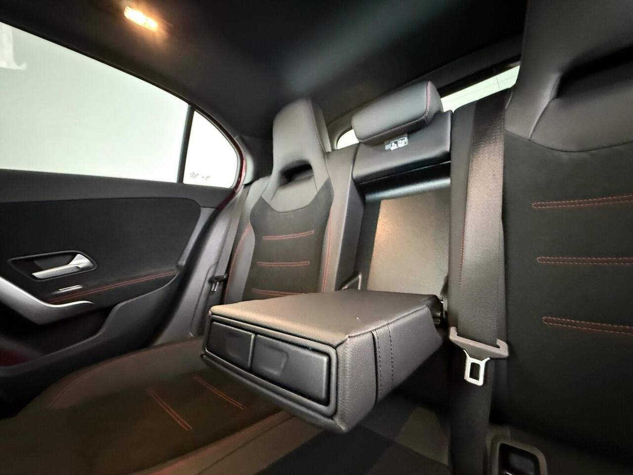 Mercedes-Benz A Class thumbnail Seats Rear