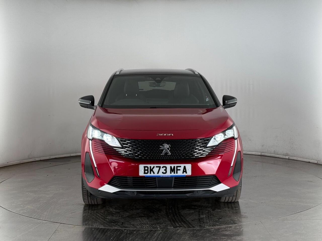 Peugeot 3008 thumbnail Front