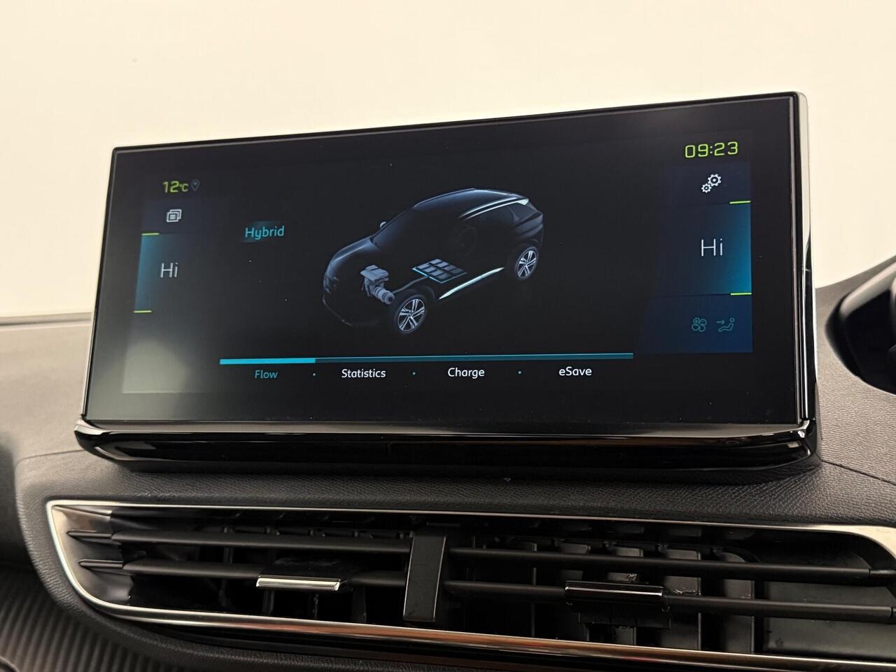 Peugeot 3008 thumbnail Infotainment System