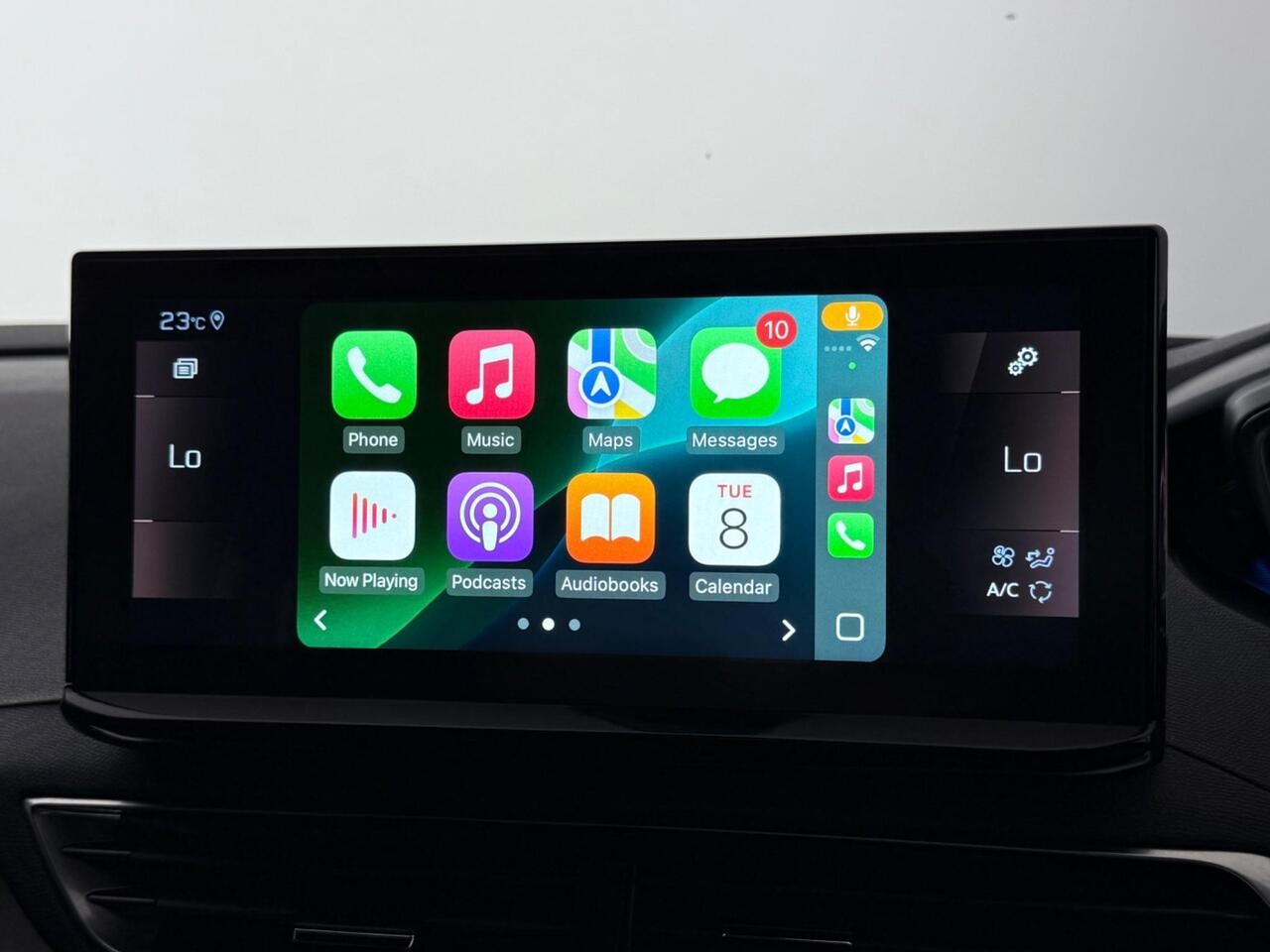 Peugeot 3008 thumbnail Infotainment System