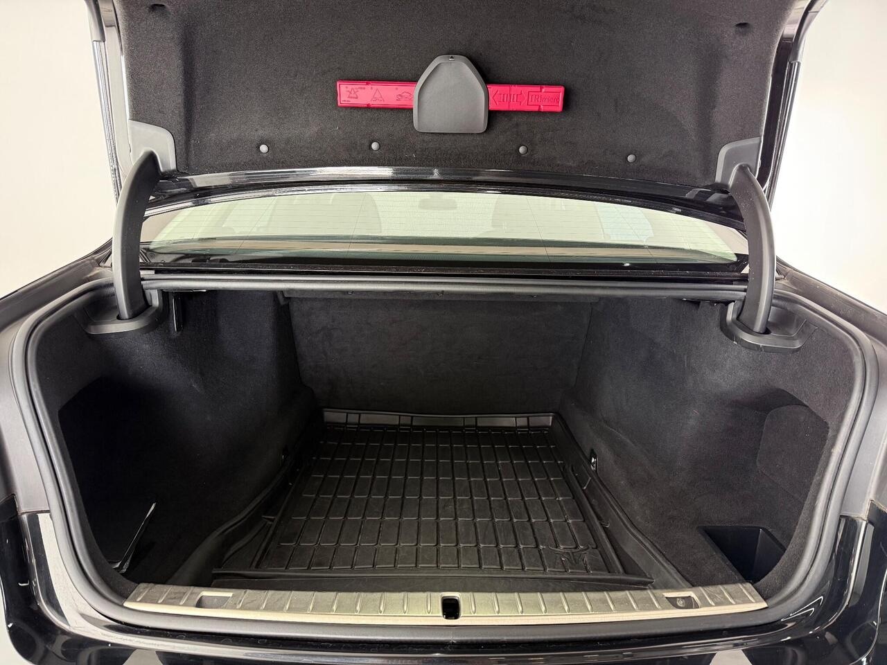 BMW 7 Series thumbnail Boot