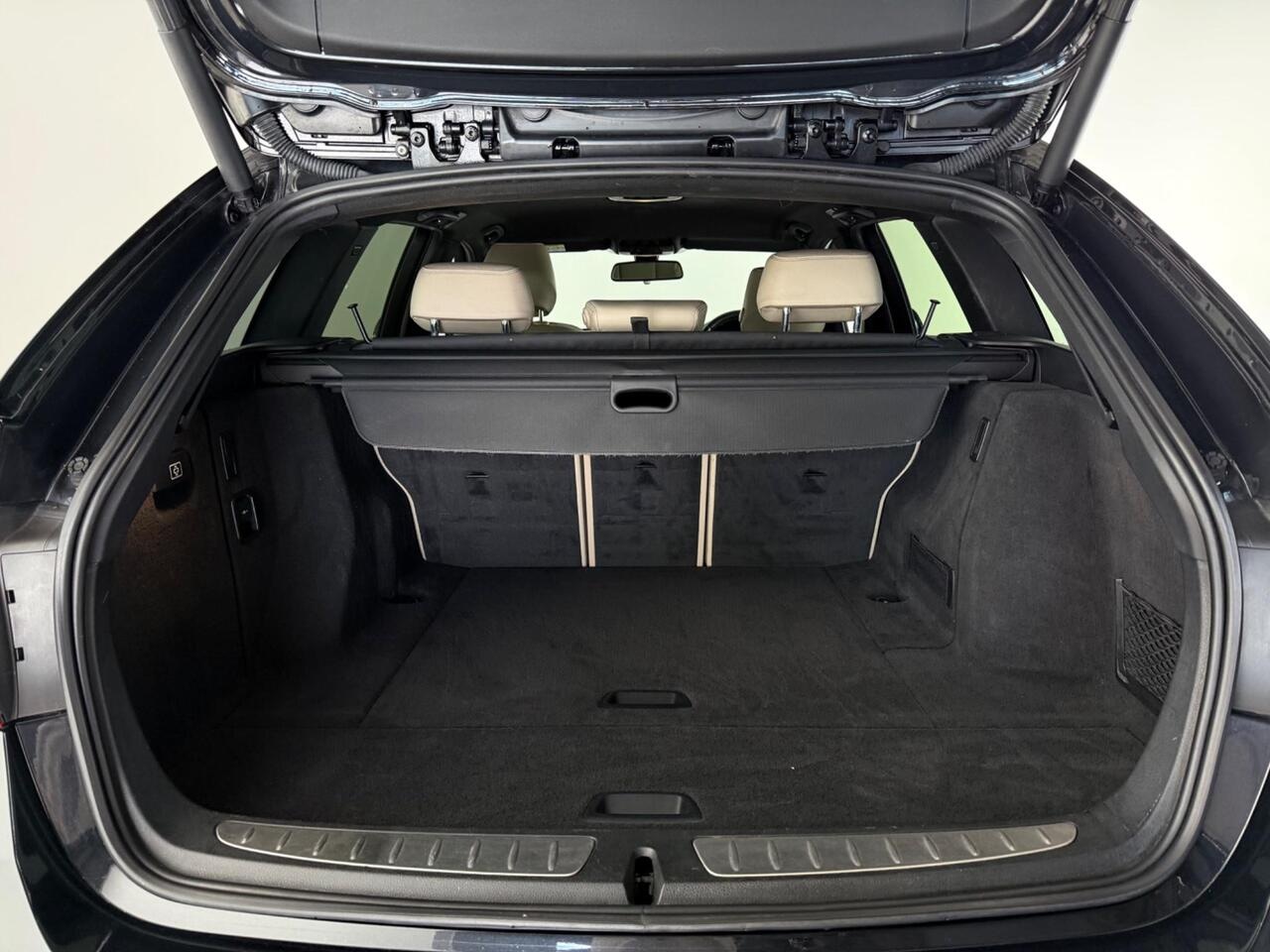 BMW 3 Series thumbnail Boot