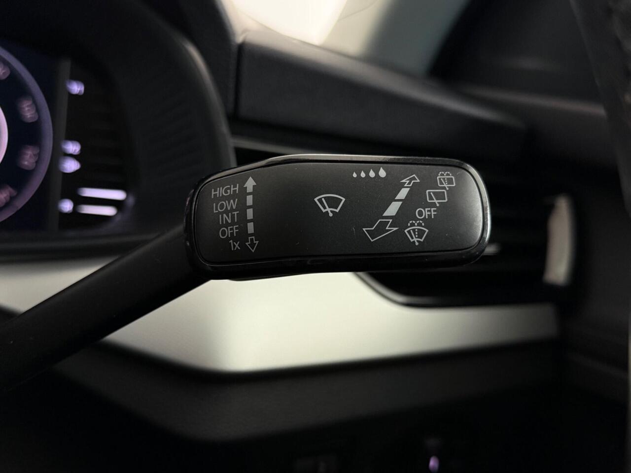 Skoda Kamiq thumbnail Misc Controls