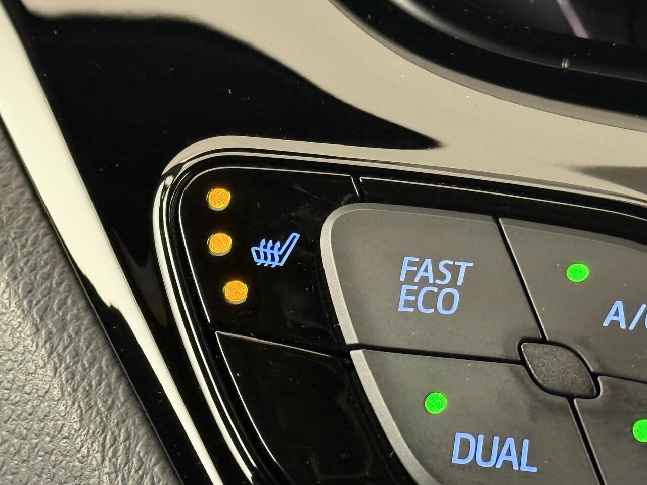 Toyota C-HR thumbnail Misc Controls