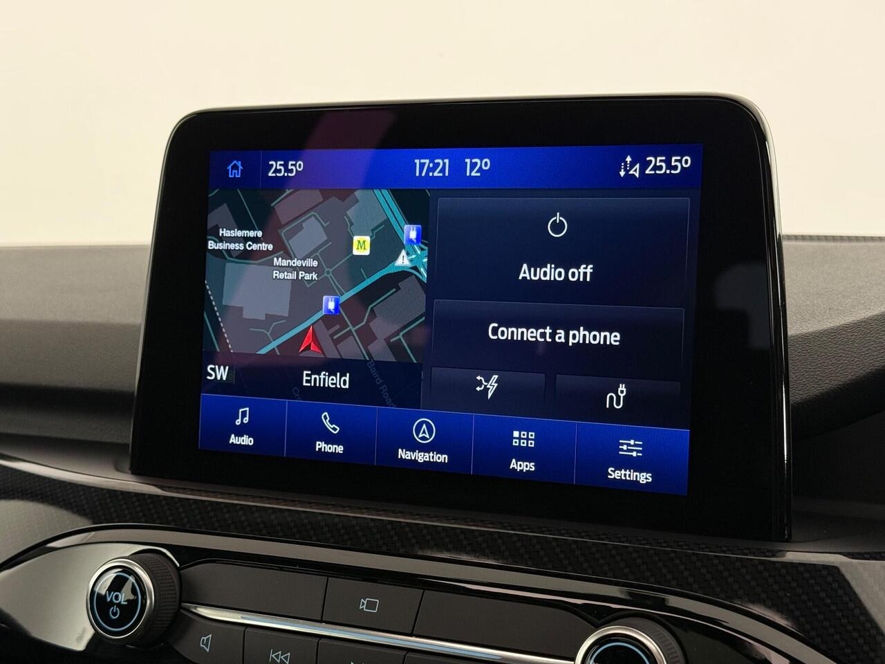 Ford Kuga thumbnail Infotainment System