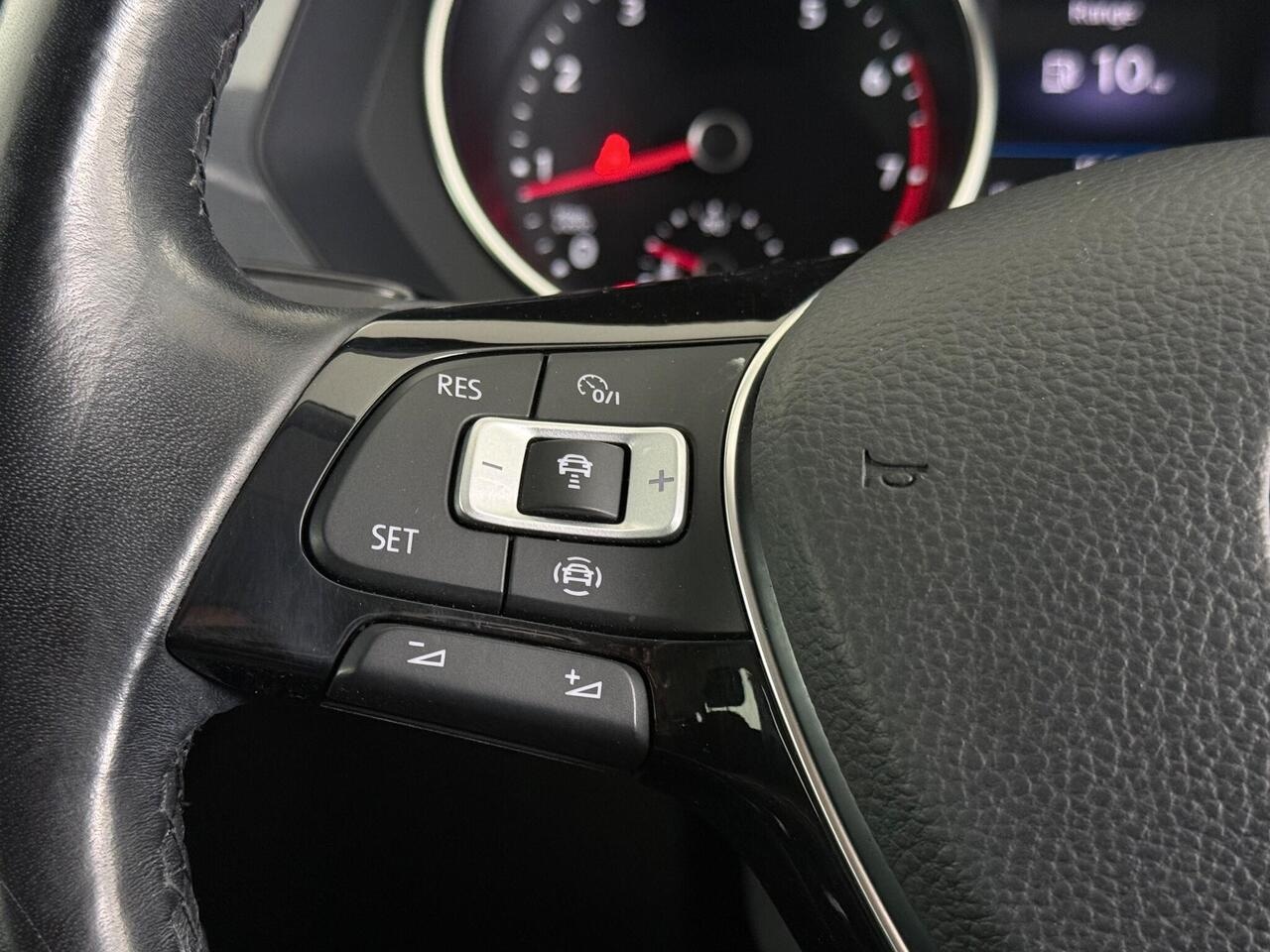 Volkswagen Tiguan Allspace thumbnail Misc Controls