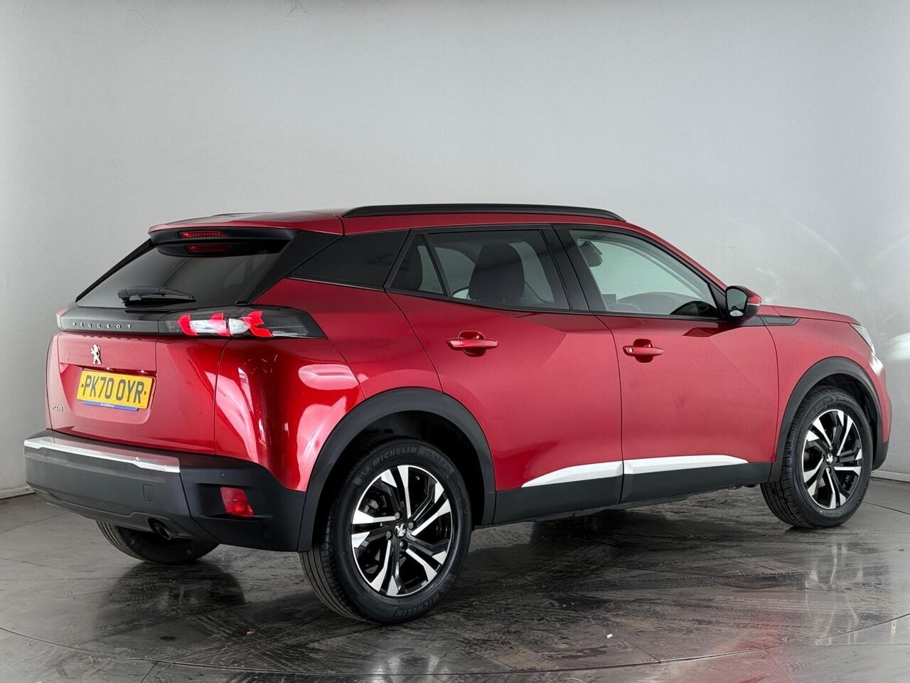 Peugeot 2008 thumbnail Rear Right