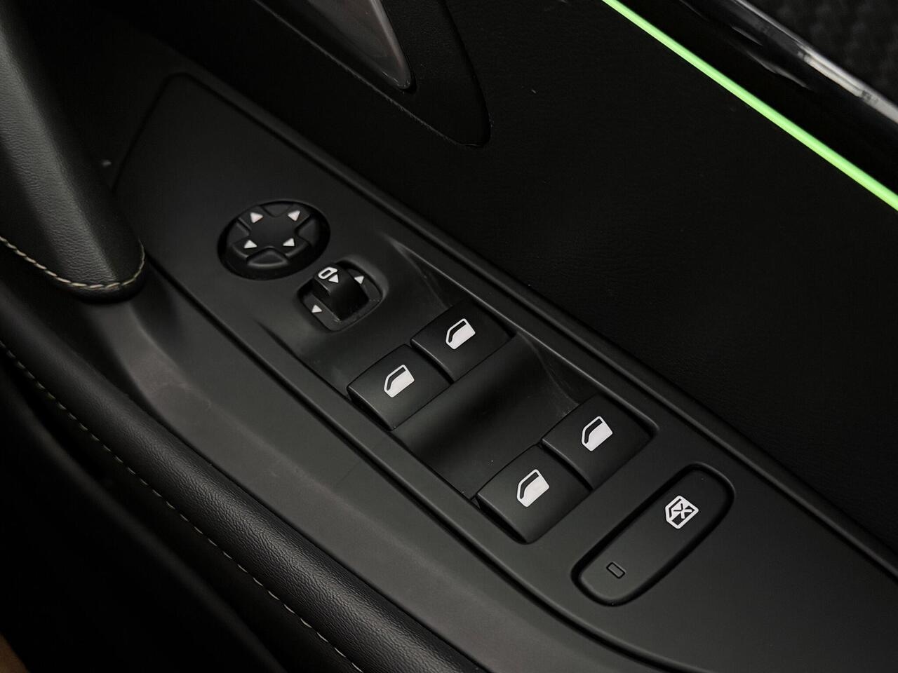 Peugeot 208 thumbnail Misc Controls