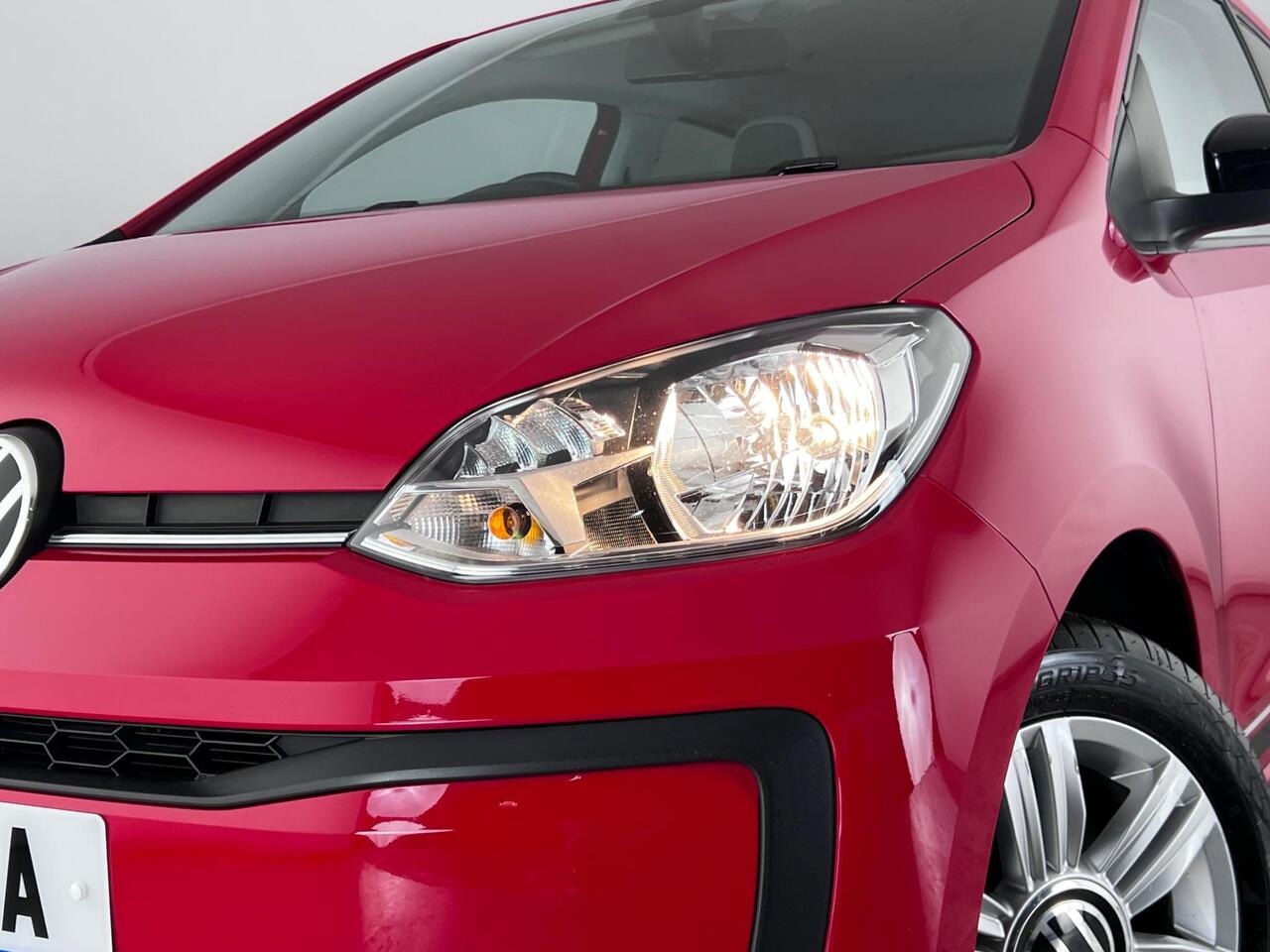 Volkswagen up! thumbnail Lights Front