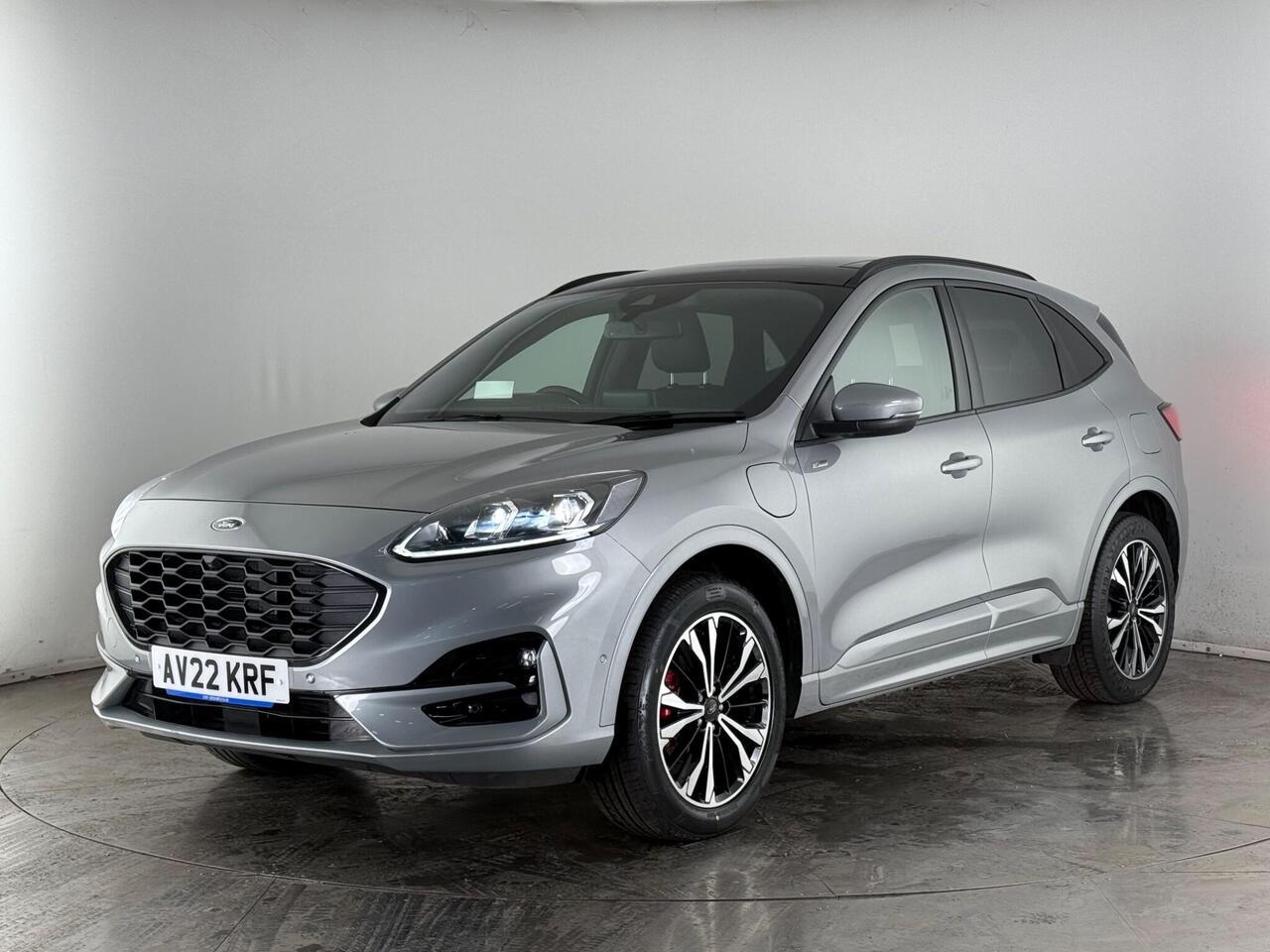 Ford Kuga thumbnail Front Left