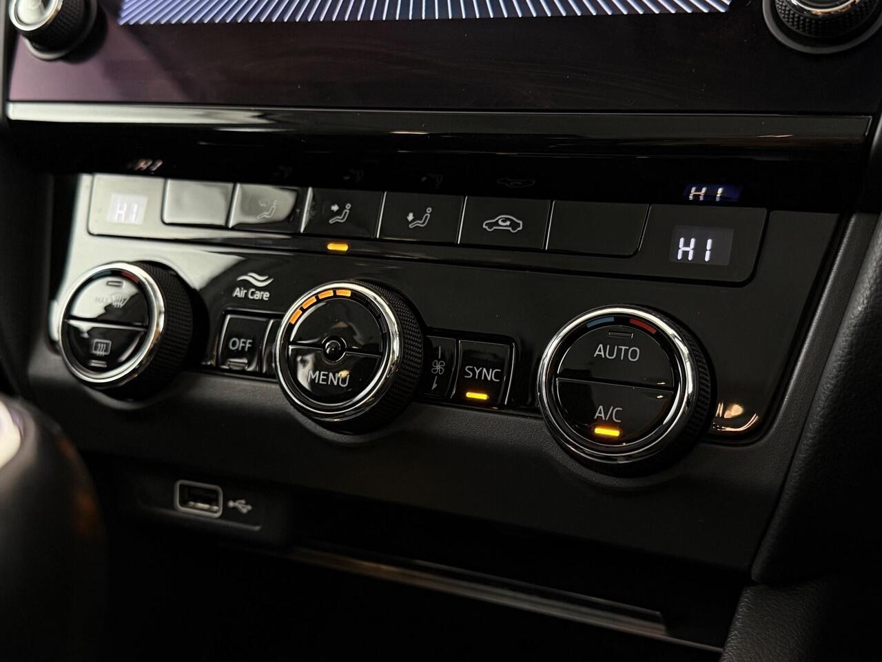 Skoda Octavia thumbnail Misc Controls