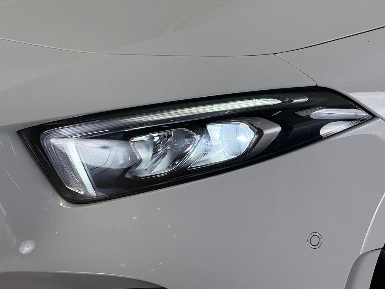 Mercedes-Benz A Class thumbnail Lights Front