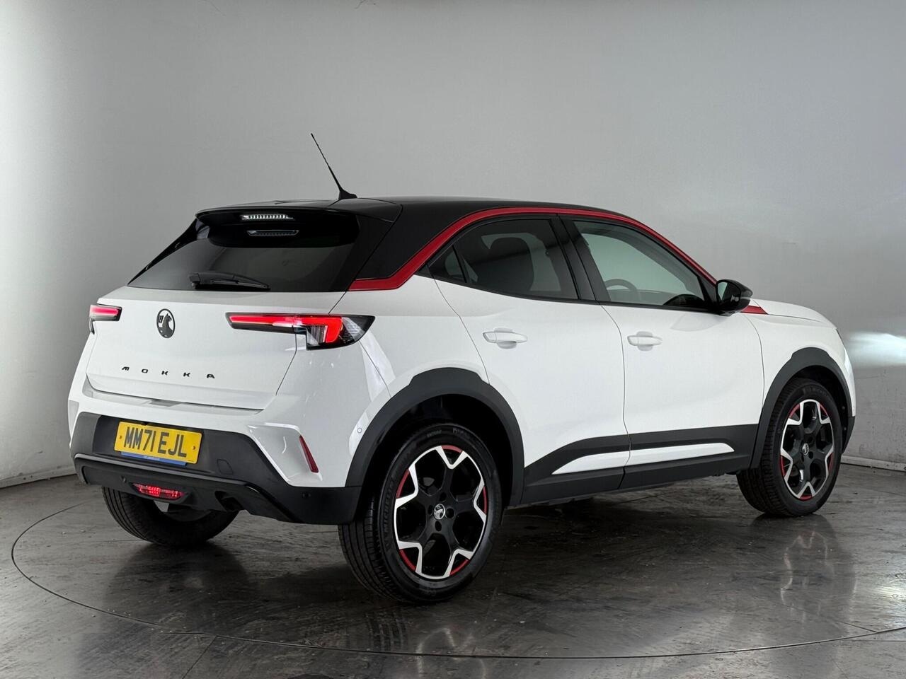Vauxhall Mokka thumbnail Rear Right
