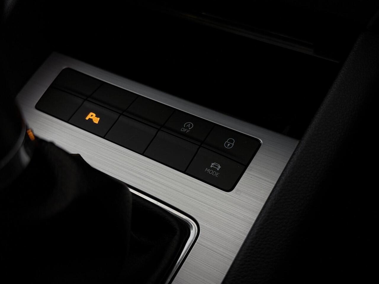 Skoda Octavia thumbnail Misc Controls