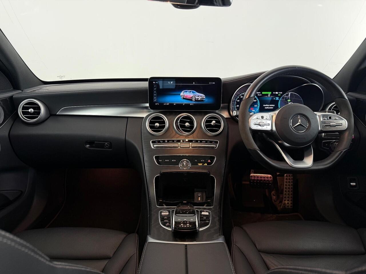 Mercedes-Benz C Class thumbnail Interior Front