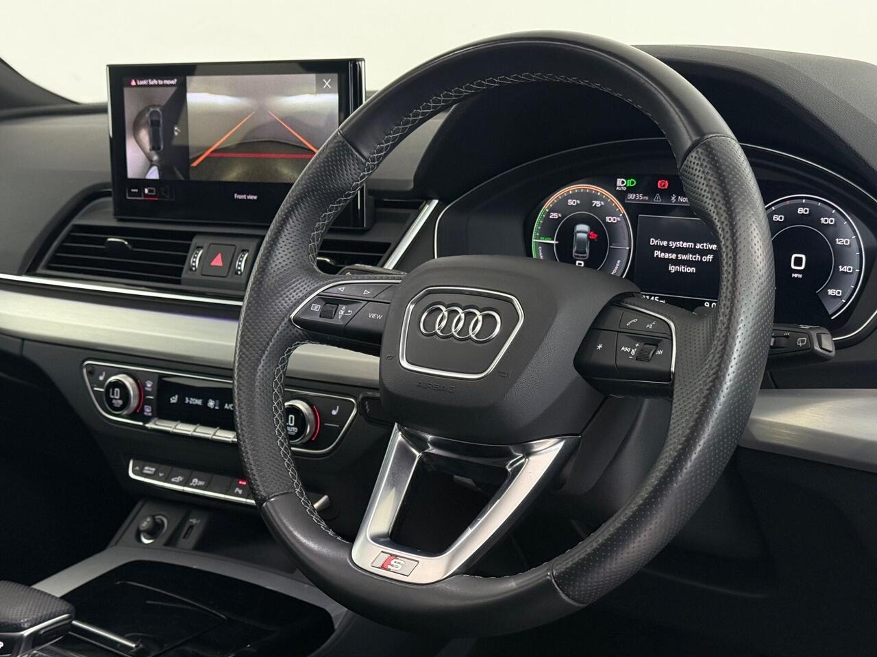 Audi Q5 thumbnail Steering Wheel