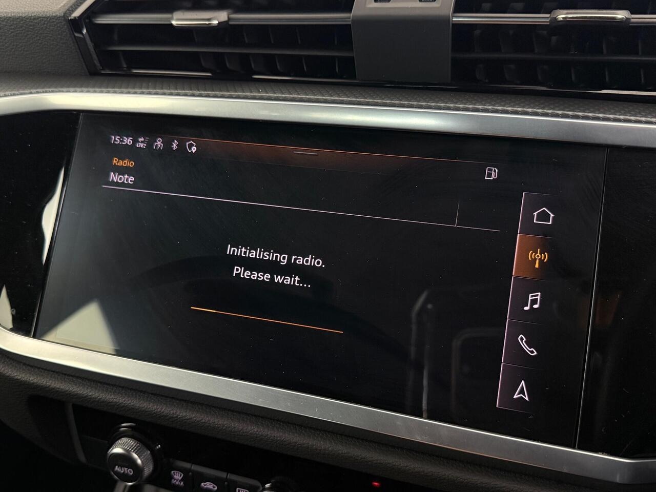 Audi Q3 thumbnail Infotainment System