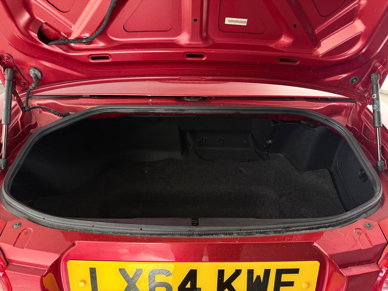 Mazda MX-5 thumbnail Boot