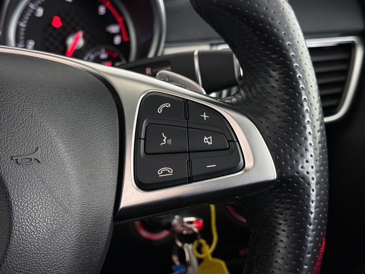 Mercedes-Benz GLE thumbnail Misc Controls