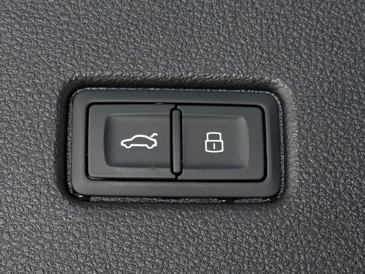 Audi Q5 thumbnail Misc Controls