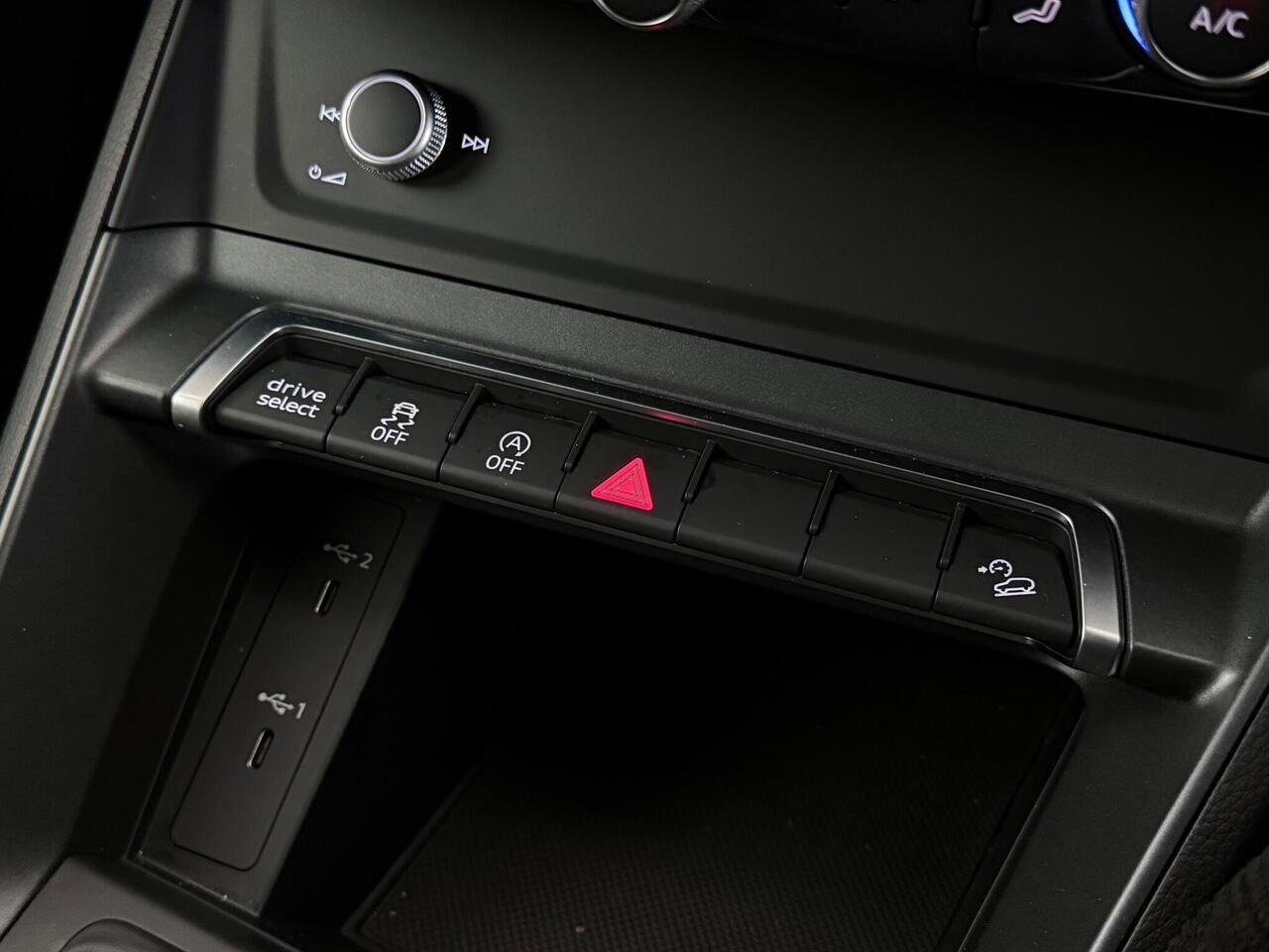 Audi Q3 thumbnail Misc Controls